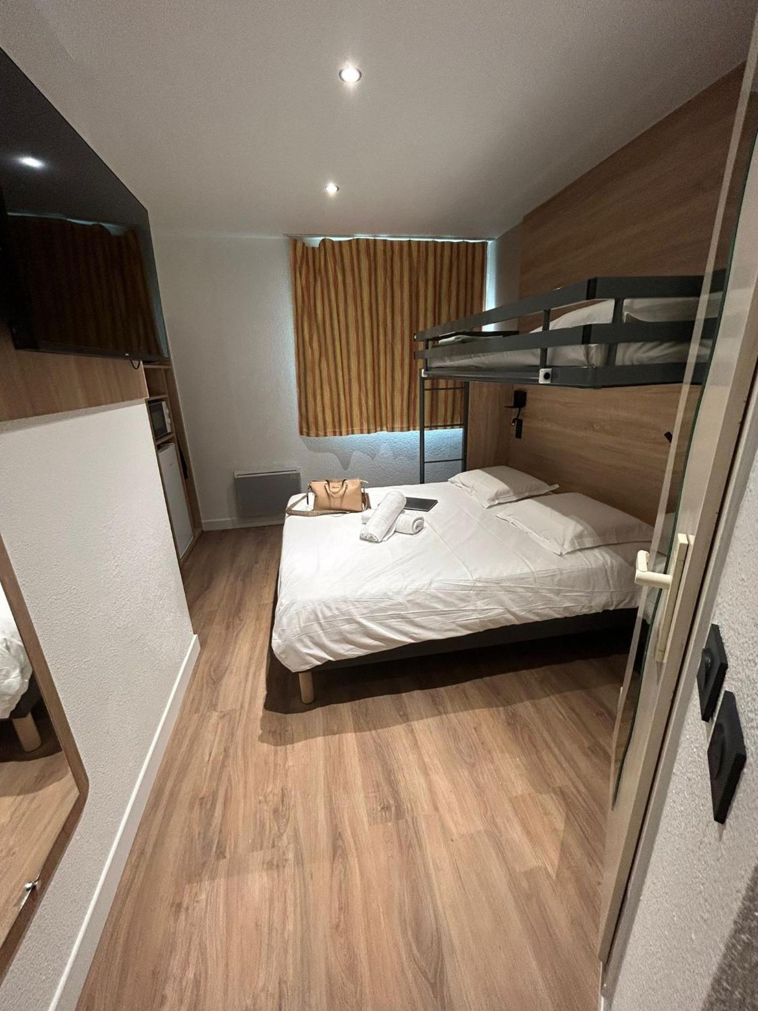 Kyriad Eco Lille Sud - Noyelles Godault Екстериор снимка